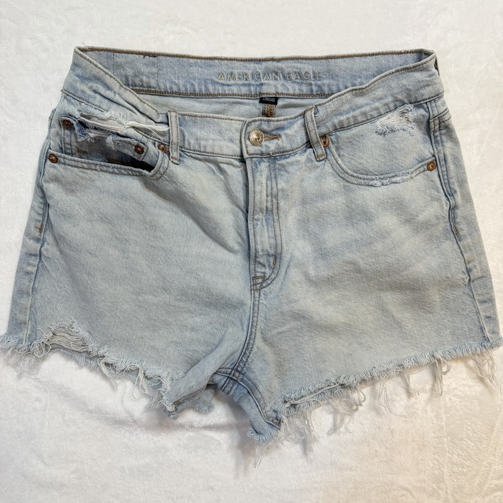 American Eagle Strigid Mom Shorts Womens Sz 8 High Rise Distressed Denim Cutoff